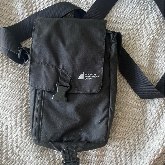 MEC cross body bag - Picture 4 of 7